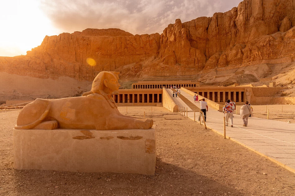 Luxury 4-night Nile cruise including guided tours to Abu Simbel