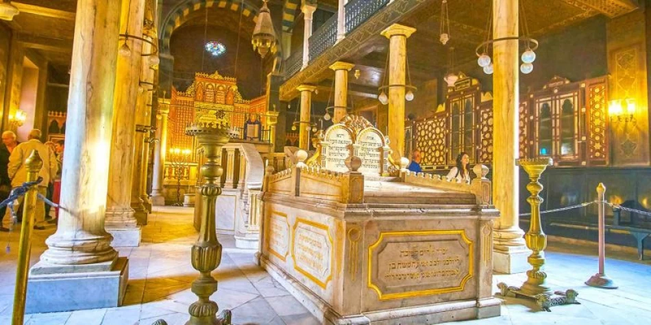 see Synagogue of Ben Ezra with egypt new year tours