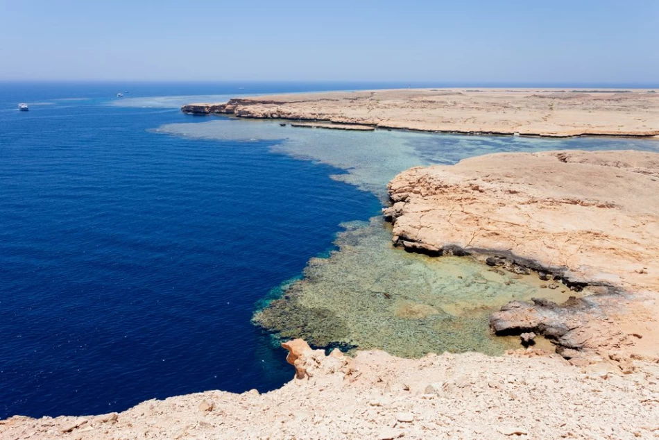 Relaxing Boat Tour in Ras Mohamed