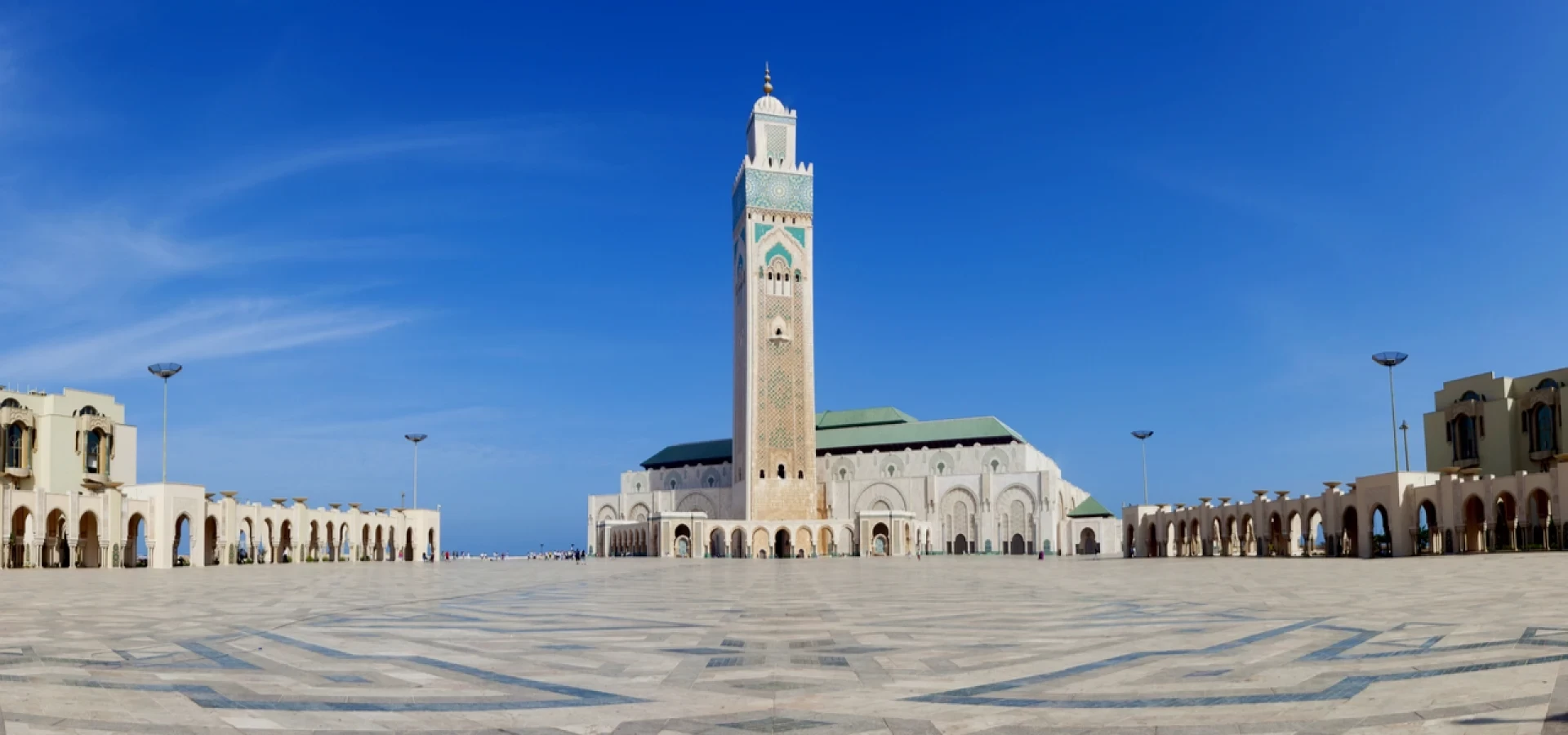 Esplora la maestosa Moschea di Hassan II | Il monumento imperdibile del Marocco
