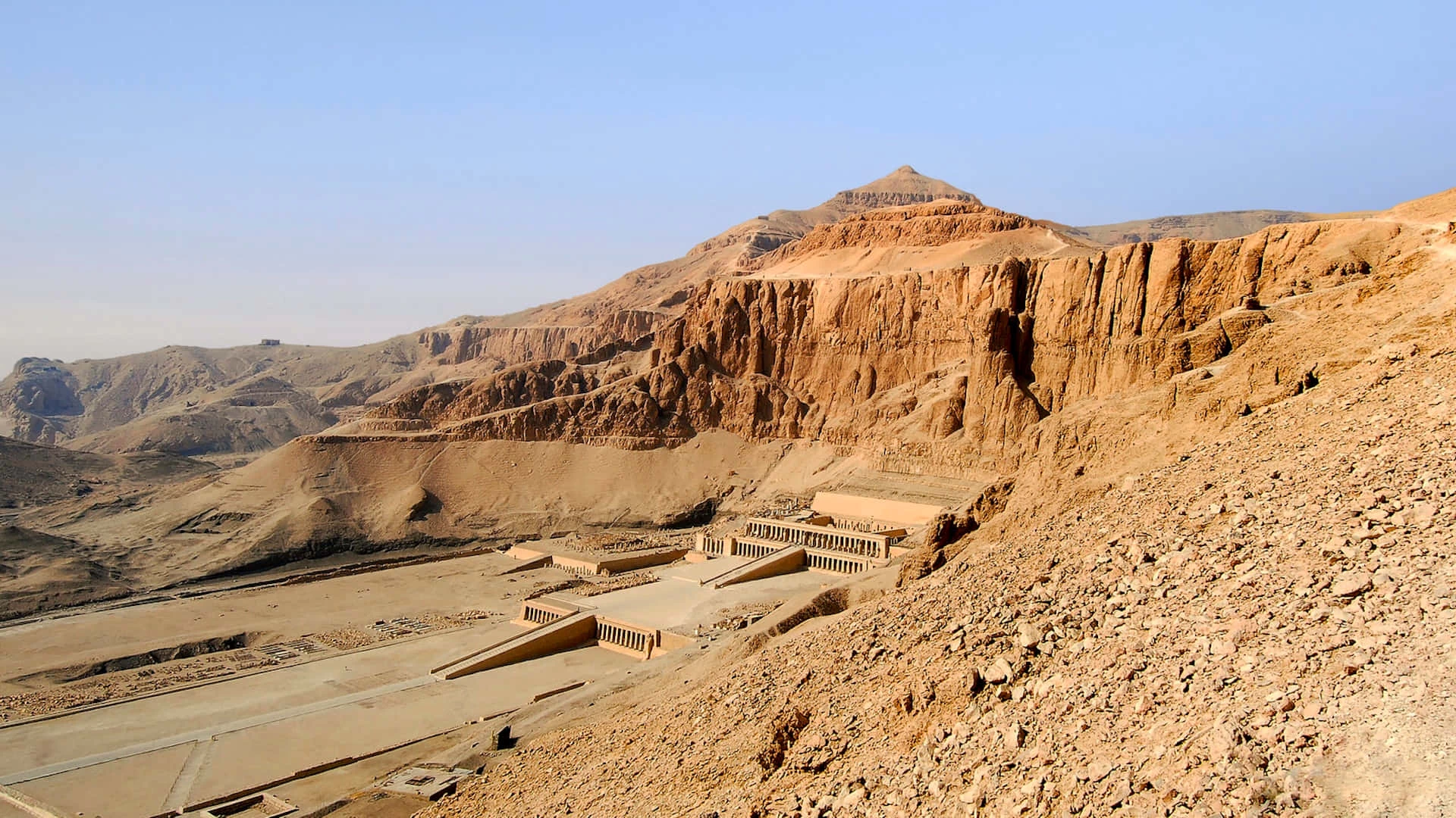 Luxor attractions
