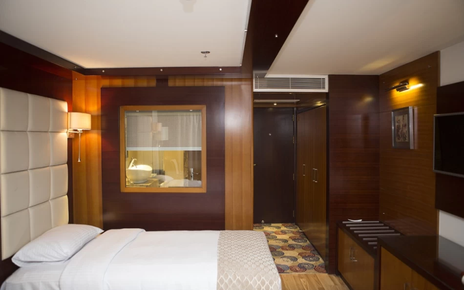 Blue Shadow luxury cruise