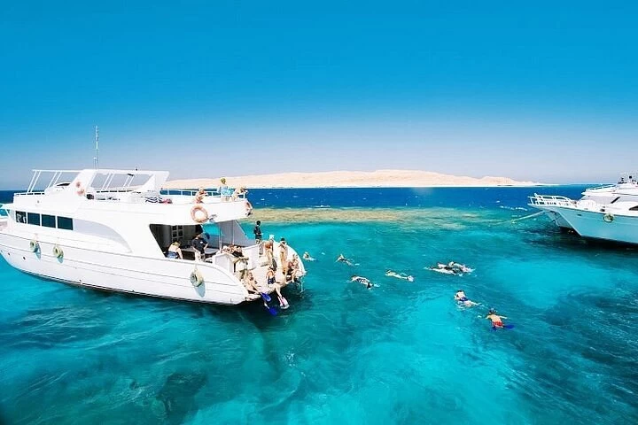 Tiran Island boat trip from Sharm El Sheikh with Egypt Day Tours