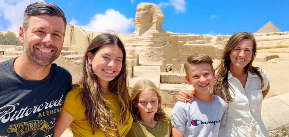 La Sfinge di Giza è una delle attrazioni che ogni visitatore del Cairo dovrebbe vedere