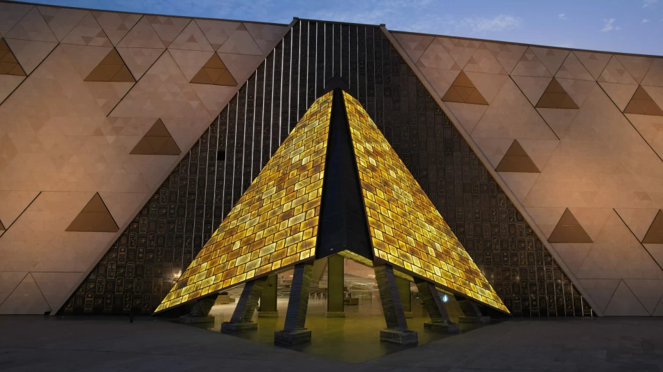 Scopri il Grande Museo Egizio con un tour privato del Cairo