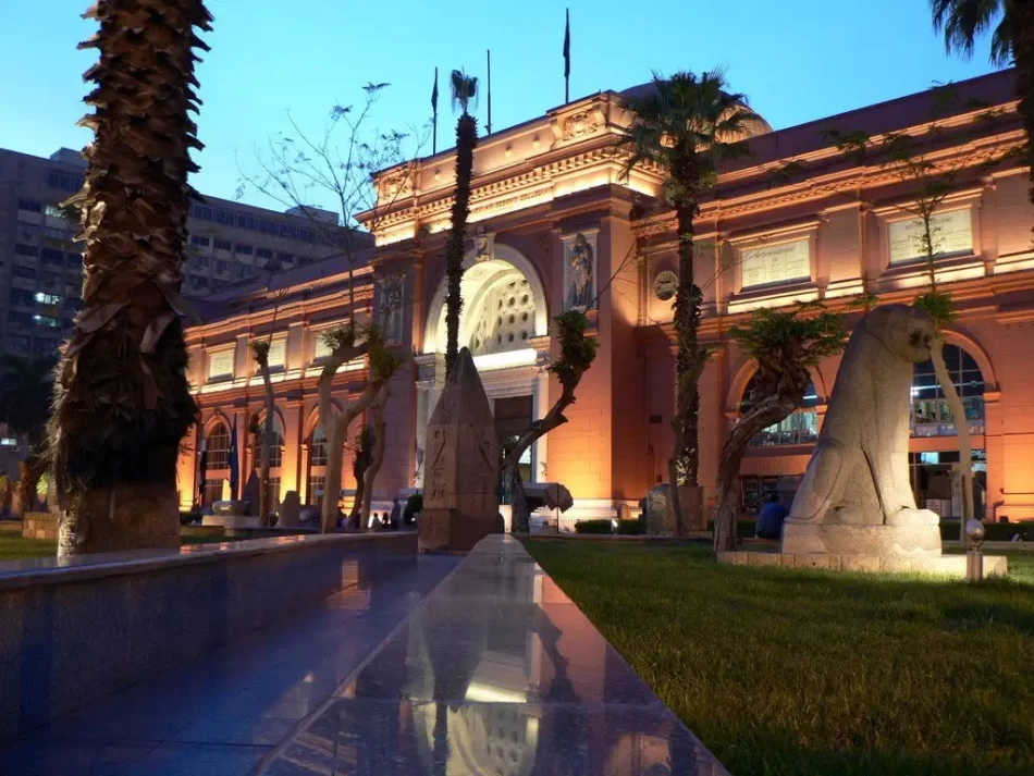 Visit egyptian museum through Egypt luxury tour