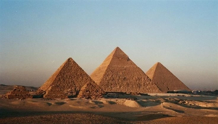 Cairo to Giza Pyramids Day Trip