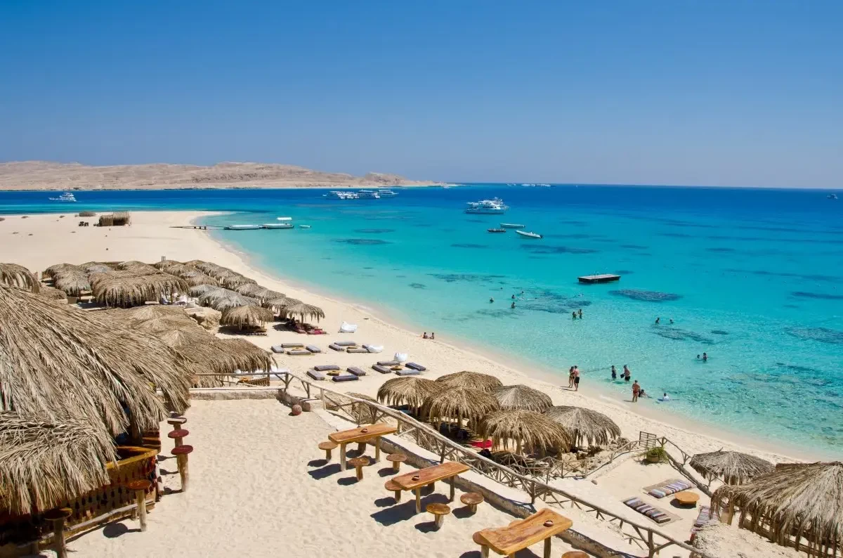Mahmya Island day trip from Hurghada with turquoise waters