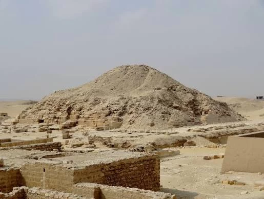 la piramide di Unas