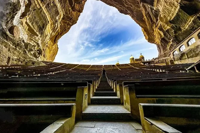 Iglesia de la cueva