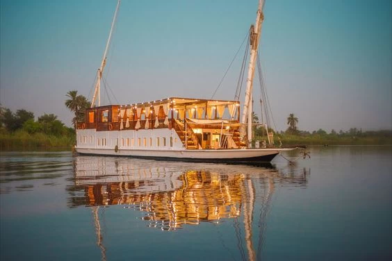 sail with Nile Cruise during luxury egypt tours