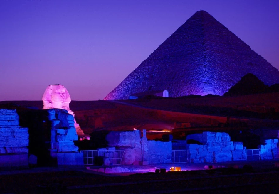 Cairo day tour with Pyramids light show