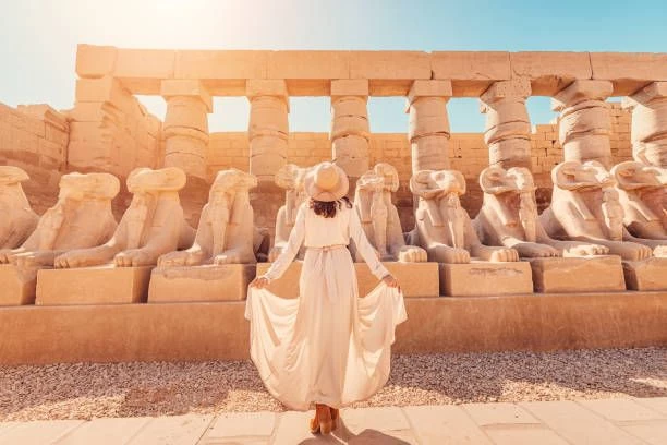 Discover the grandeur of Karnak Temple with luxury egypt tours
