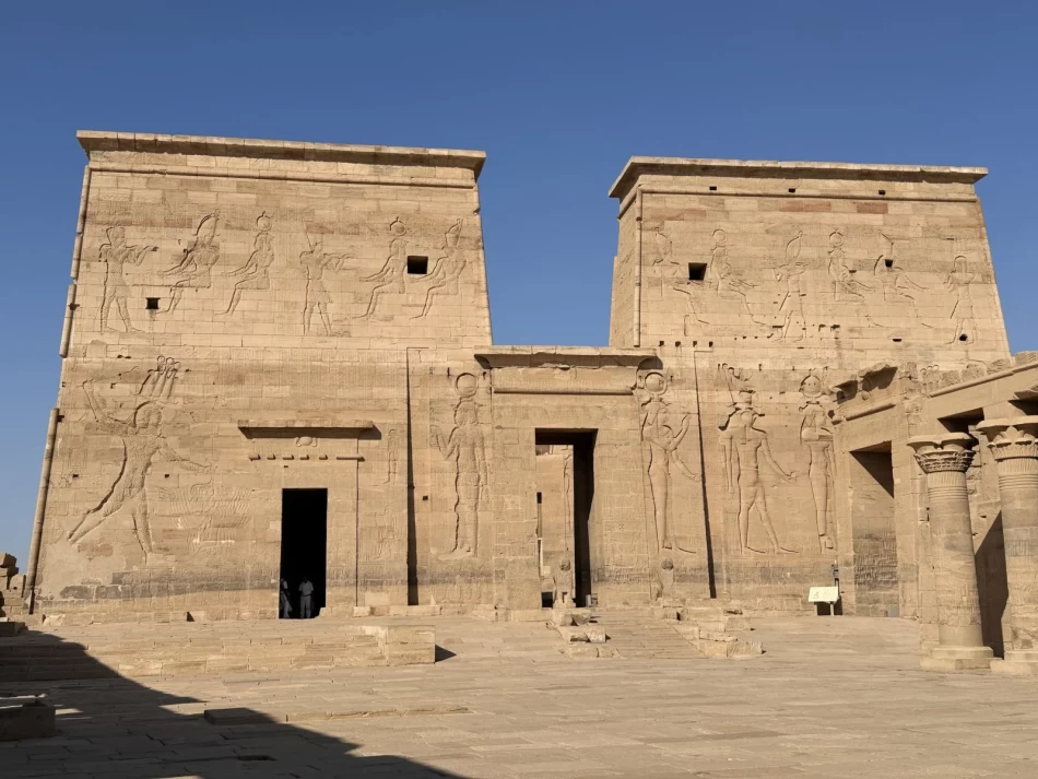 Nile cruise Luxor Aswan